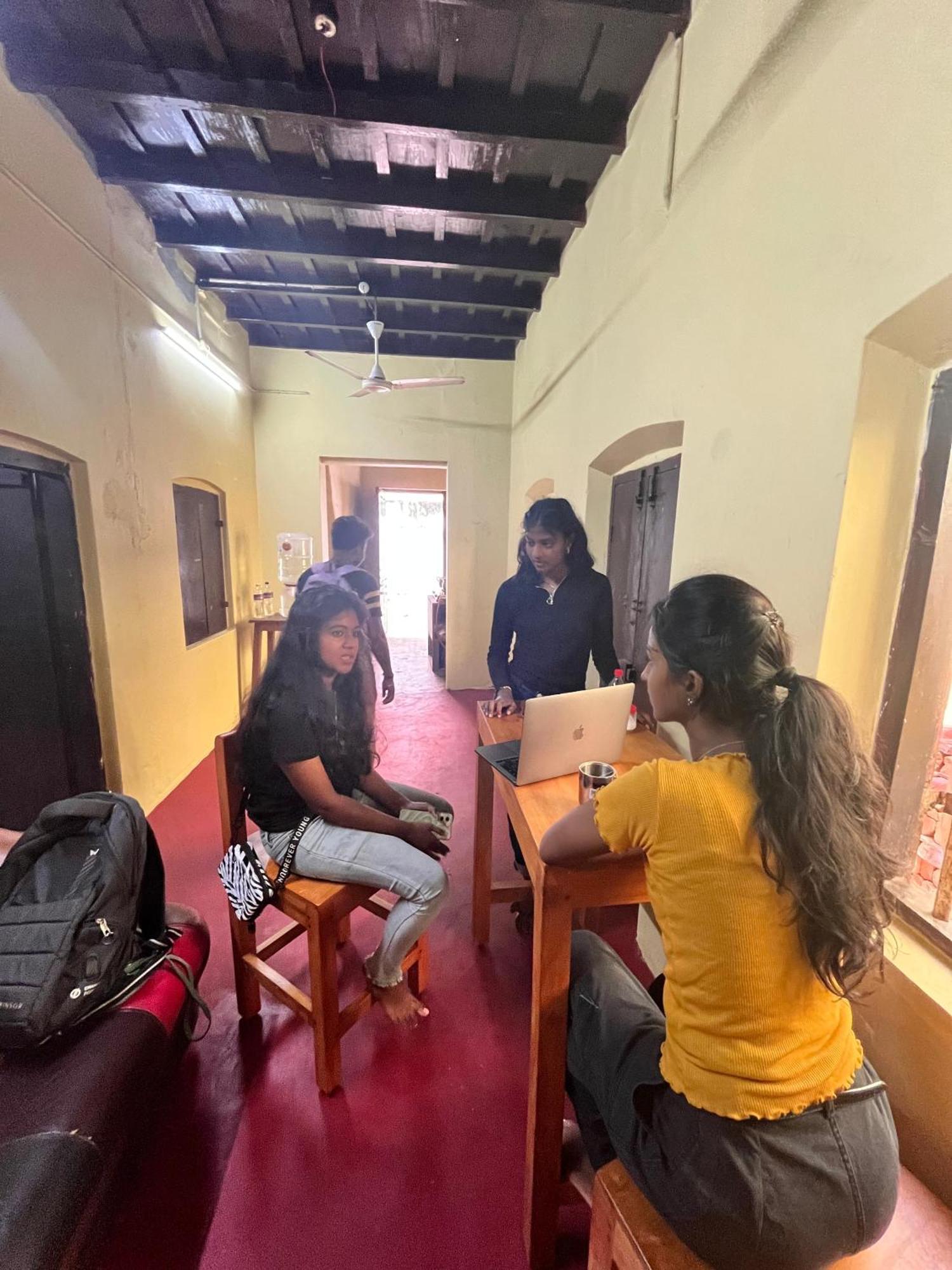 Hostel Gandhi Thiruvananthapuram Zewnętrze zdjęcie